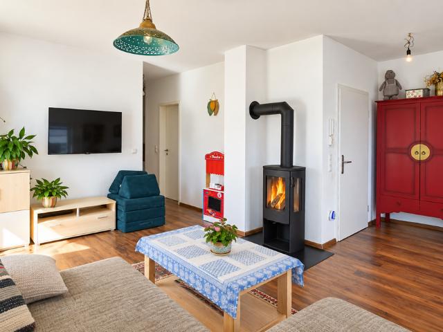 Perfekt für die Familie! Klasse 4 Zimmer Wohnung mit großem Südbalkon und Gartenanteil Mühlhausen