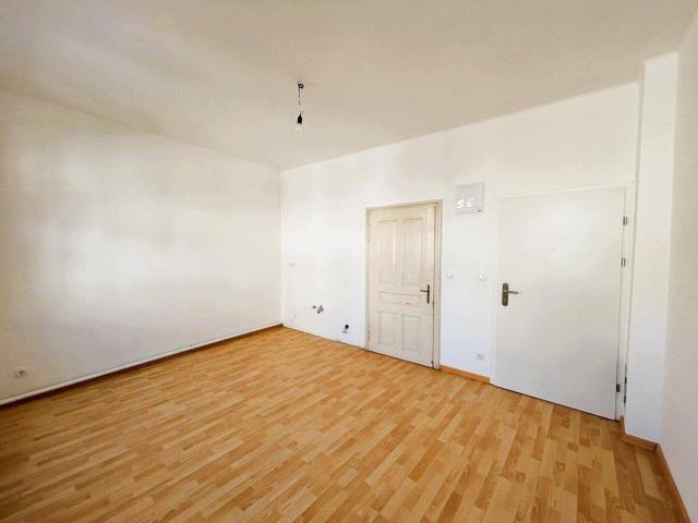 Perfekt für Singles, als Zweitwohnsitz oder als Anlegerwohnung Wohnung mit 28 m² Top 3 in Wiesmath