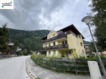 PERFEKT! Gemütliche, geförderte 3 Zimmer Dachgeschoßwohnung mit Balkon und Abstellplatz in Böckstein! Mit hoher Wohnbeihilfe