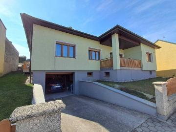 Perfekt geschnittenes Einfamilienhaus in Neusiedl/Zaya thermisch saniert, Photovoltaikanlage, Weinkeller, Brunnen usw