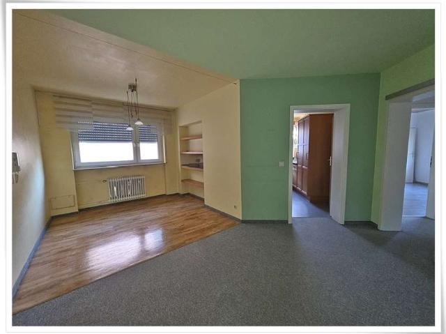 Perfekte 4 Zi. Etagenwohnung mit gr. Balkon, Keller inkl. Außen Stellplatz