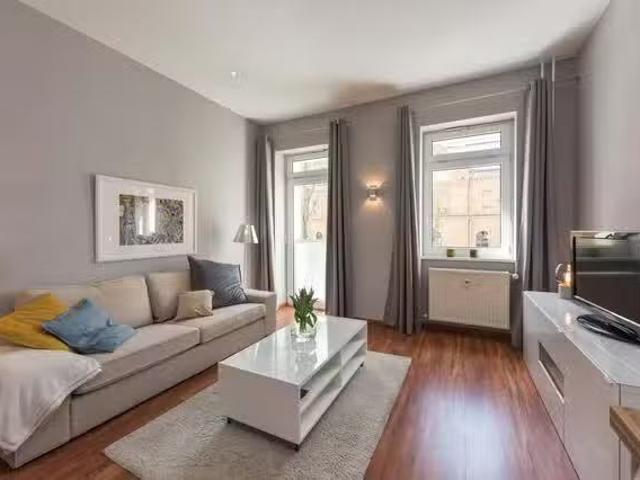 Perfekte 2 Zimmer: Full Service, Anmeldung, Ideale Lage