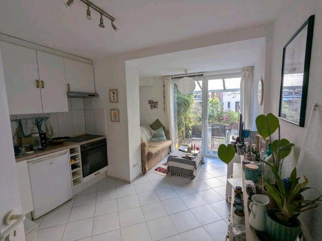 Perfekte Wohnungen für Singles: zwei zimmer wohnung mit garten