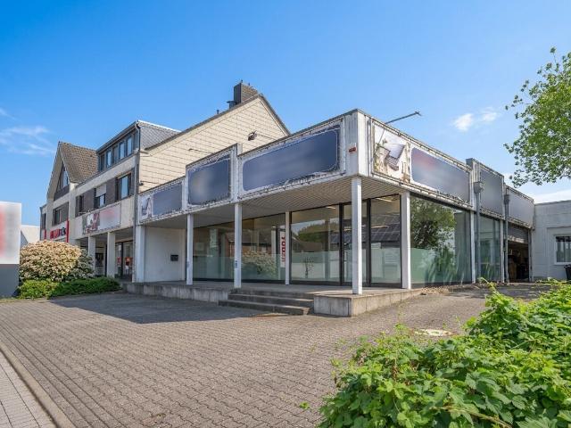 Perfekte Bühne für Ihr Business: Repräsentative Verkaufs & Ausstellungsfläche in strategischer Lage