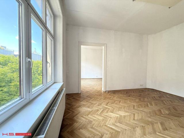 PERFEKTE STILWOHNUNG 8 qm BALKONANBAU MÖGLICH tlw. RENOVIERUNGSBEDARF SONNIGER GRÜNBLICK HERRLICHES STILHAUS 4.OBERGESCHOSS HOFLAGE