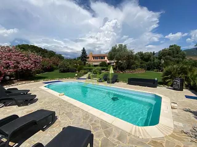 Peri 20167 Achat / Vente maison 11 pièces t11 piscine