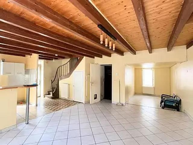 Pérignac 17800 Achat / Vente maison 5 pièces t5 parking