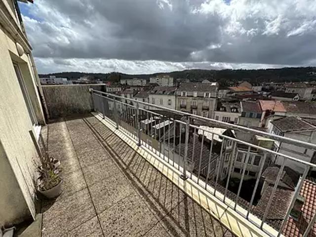 Périgueux 24000 Achat / Vente appartement 4 pièces t4 au dernier étage parking
