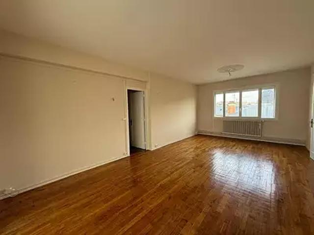 Périgueux 24000 Achat / Vente appartement 5 pièces t5 au dernier étage cave