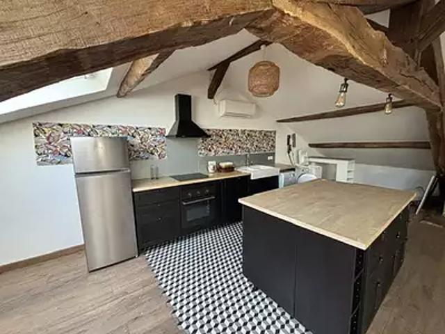 Périgueux 24000 Location appartement 3 pièces t3 au dernier étage