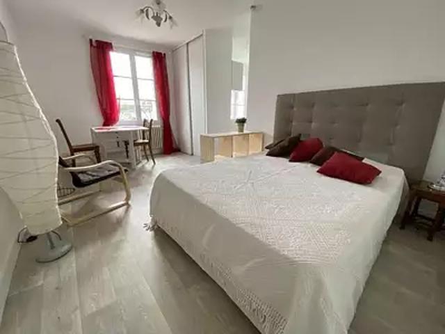 Périgueux 24000 Location appartement 1 pièce t1 au dernier étage
