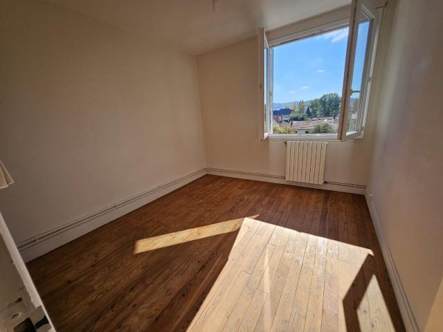 Perigueux Appartement T4 lumineux avec garage et cave