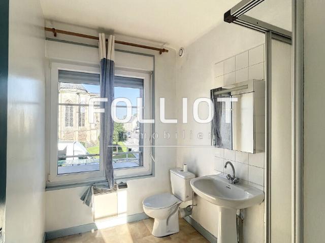 PERIERS: appartement T1 32 m² en location