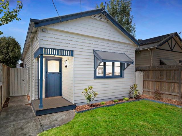 Period Charm & Contemporary Comfort