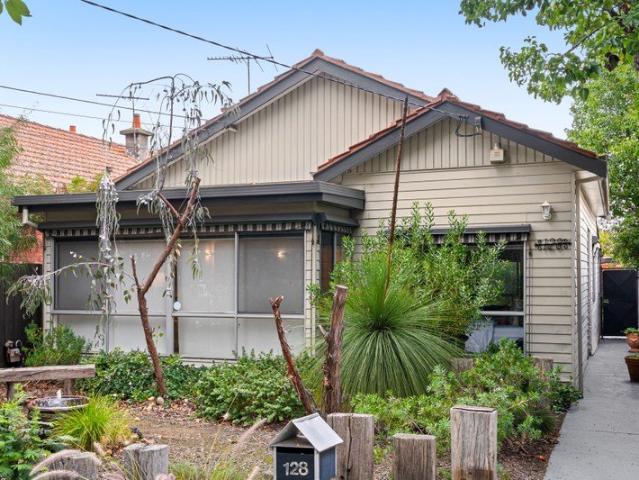 Period Charm, Modern Comfort & A Lifestyle Location