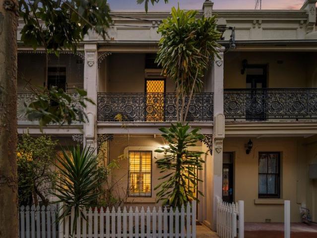 Period Charm Meets Modern Living in Prized Ultimo Setting
