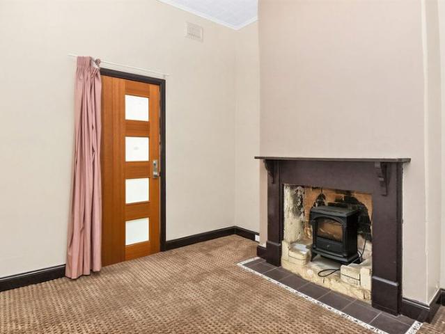 Period Charm Steps from the CBD