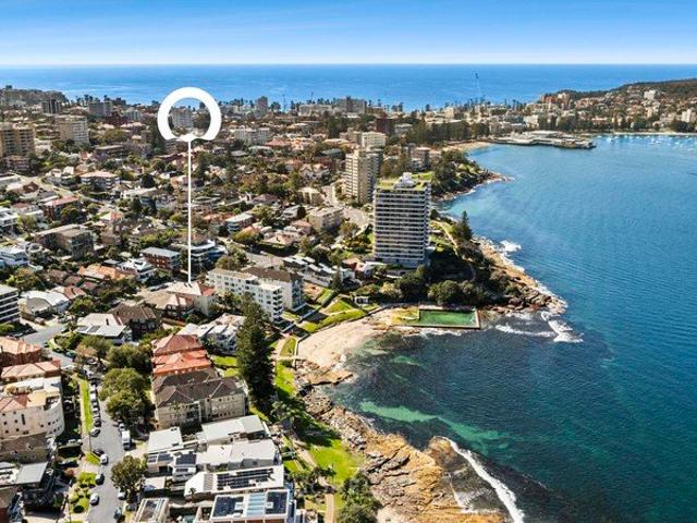 Period Charm, Sublime Views, Metres to the Beach