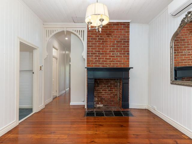 PERIOD CHARACTER, SPACE & STYLE&mldr  AVAILABLE NOW 6 MONTH LEASE ONLY