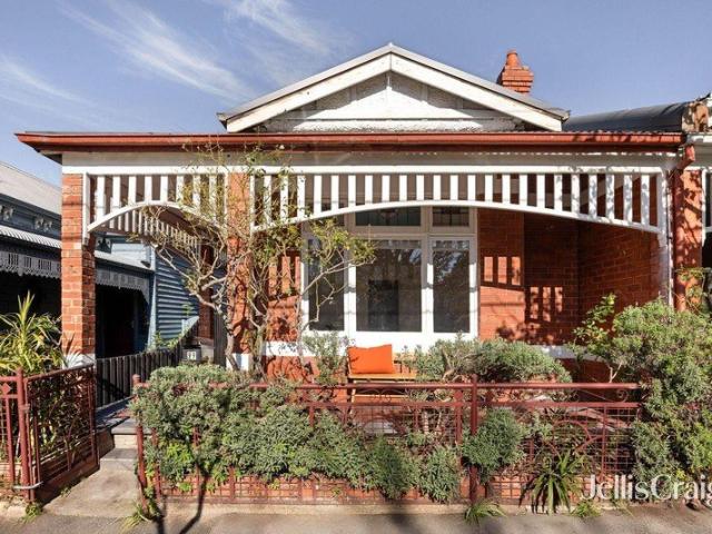 Period beauty, light & space with prospects of perfection