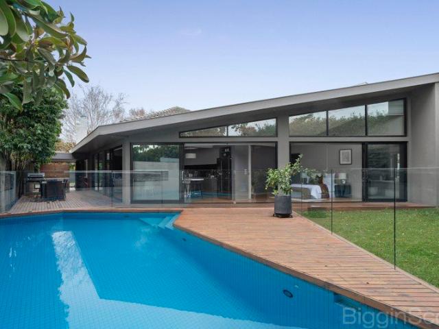 Period Elegance Meets Modern Luxury