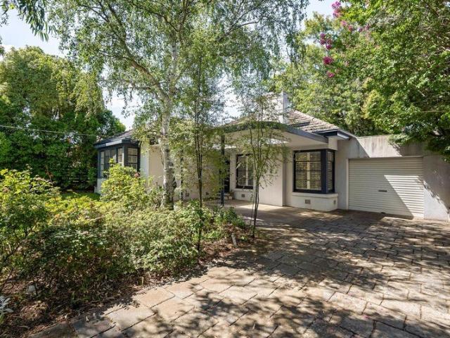 Period prize with land to expand
