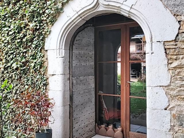 Perle du XVIIIe Siècle en havre de paix 150m² Lasseube