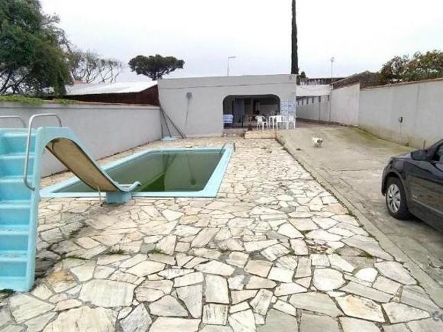 PERMUTA Terreno com duas casas 853 m² em São José dos Pinhais PR