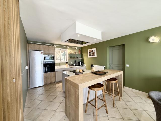 PEROLS maison T5 avec piscine et garage