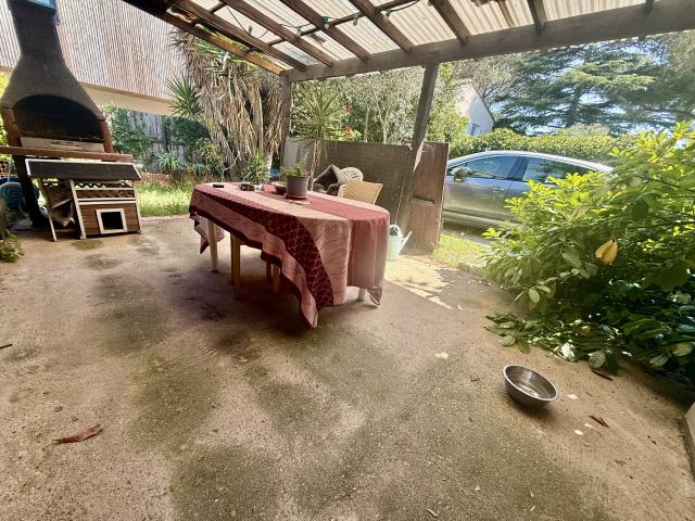 PÉROLS Villa de plain pied 4 pièces sur terrain de 425 m2