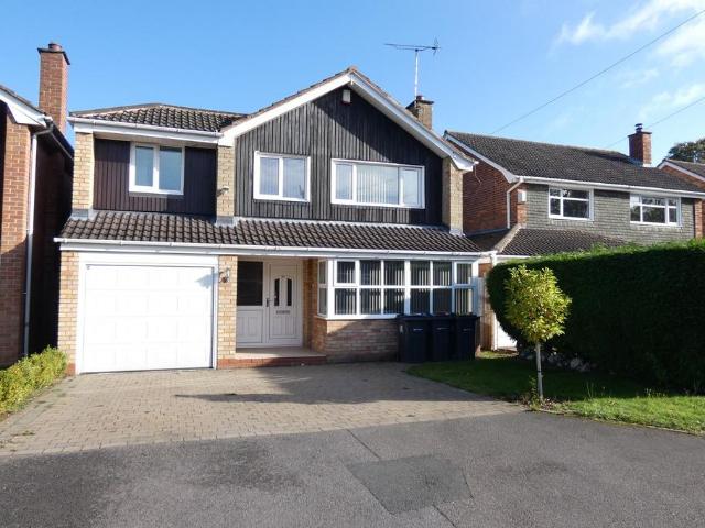 Perott Drive, Sutton Coldfield B75 4 bed detached house to rent £1,850 pcm £427 pw