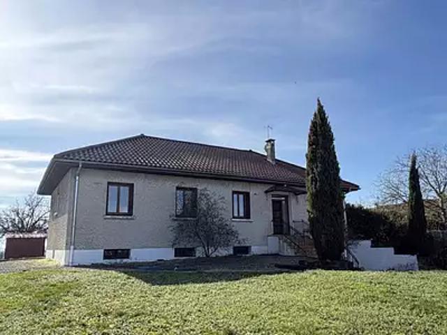 Pérouges 01800 Achat / Vente maison 6 pièces t6 terrasse parking