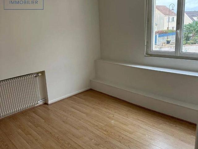 PEROY LES GOMBRIES Appartement F3 de 52 m2