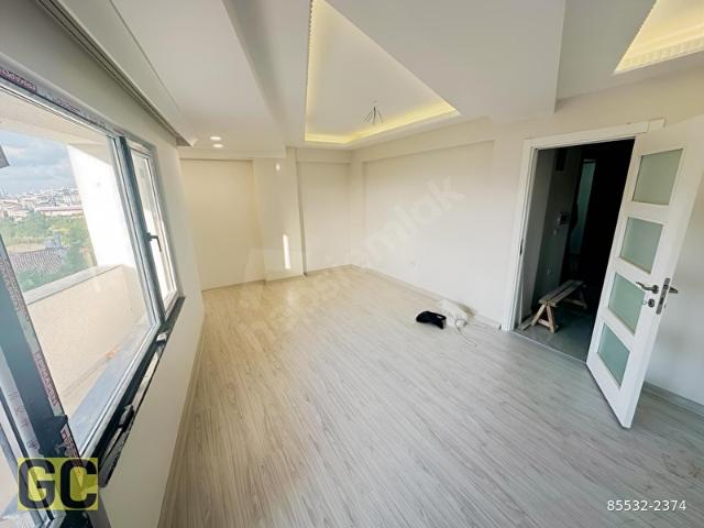 PERPA METROBÜSE 4DK 3+1 ÇİFT BALKONLU 2.KAT SIFIR DAİRE