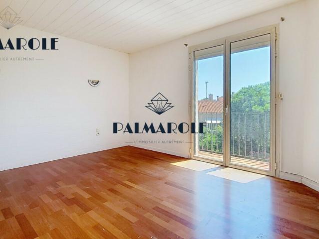 PERPIGNAN CENTRE VILLE — T4 rénové, balcons, climatisation Palmarole Immobilier