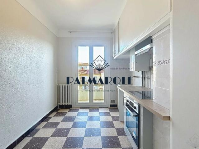PERPIGNAN Aristide Briand APPARTEMENT T4 avec balcons et cave. Palmarole Immobilier