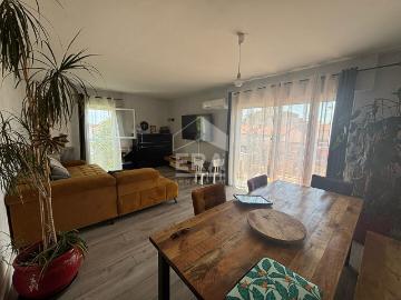 Perpignan La Garrigole: Appartement 4 pièces avec terrasse et garage à louer