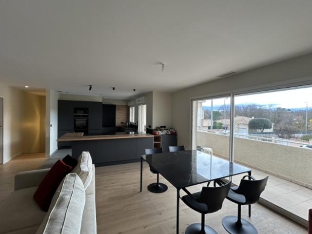 Perpignan: superbe appartement F4 avec terrasse au 1er et d