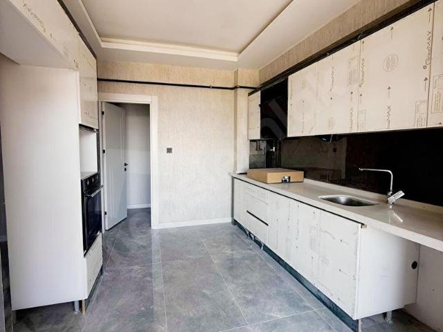 PERRA PALAS 4+1 SİTE İÇİ DAİRE SATILIK