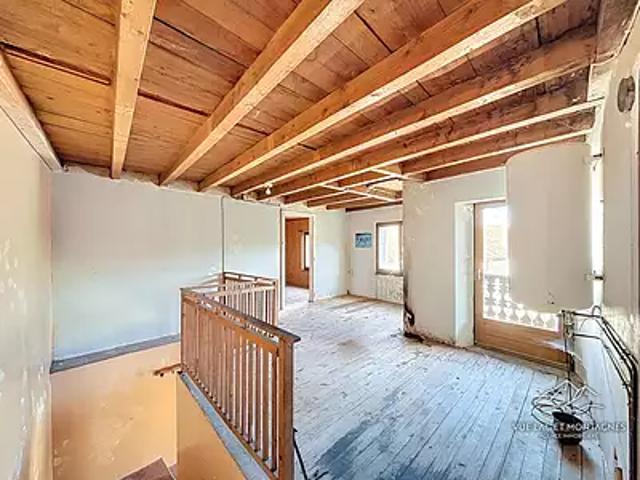 Perrignier 74550 Achat / Vente maison 5 pièces t5 au dernier étage jardin