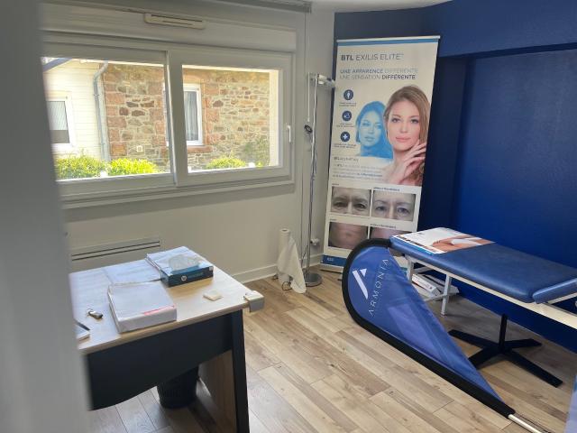 PERROS GUIREC Port: APPARTEMENT OU LOCAL PROFESSIONNEL