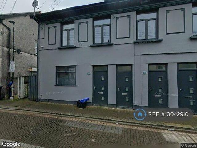 Perrott St, Treharris, CF46 2 bed flat to rent £750 pcm £173 pw