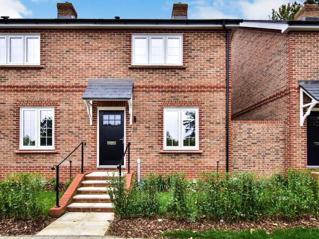 Perry Wood Grove, Maidstone ME16, 2 bed property to rent, £1,700 pcm | PrimeLocation