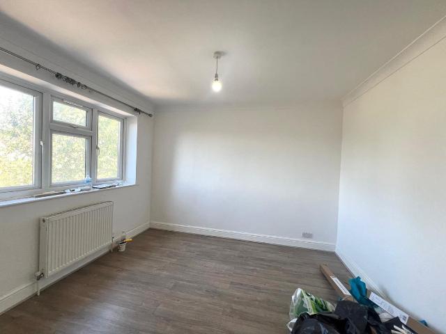 Perry Close, Uxbridge UB8, 4 bed semi detached house to rent, £2,850 pcm | PrimeLocation