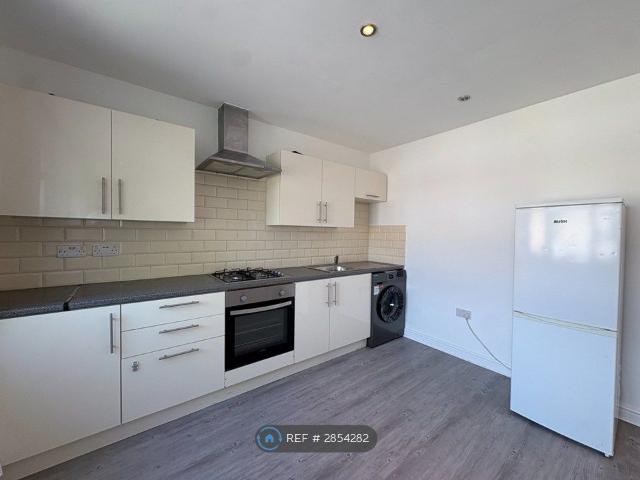 Perry Gardens, London N9, 2 bed flat to rent, £1,750 pcm | PrimeLocation