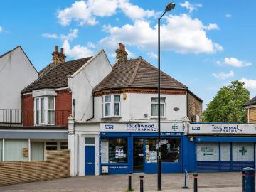 Perry Hill, London SE6, 2 bed flat to rent, £1,975 pcm | PrimeLocation