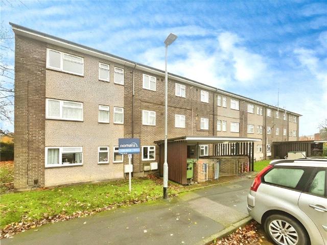 Perry Oaks, Bracknell, Berkshire RG12, 2 bed flat to rent, £1,250 pcm | PrimeLocation