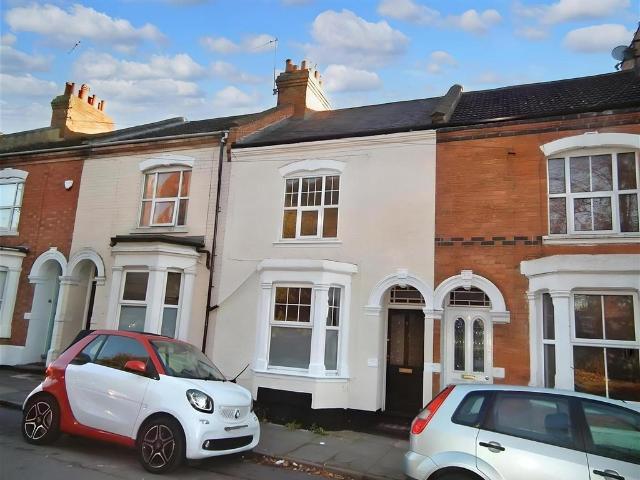 Perry Street, Abington, NN1 2 bed terraced house to rent £1,100 pcm £254 pw