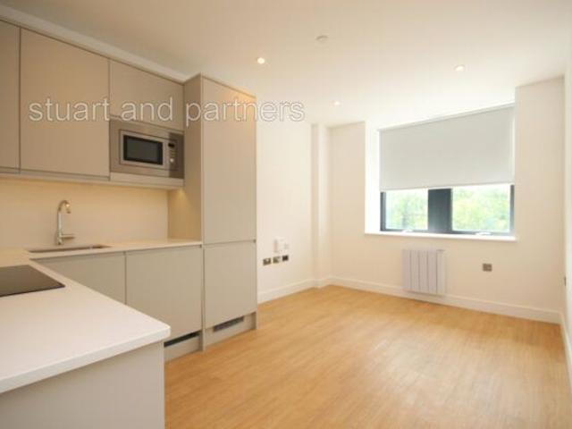Perrymount Road, Haywards Heath RH16, 1 bed property to rent, £1,100 pcm | PrimeLocation
