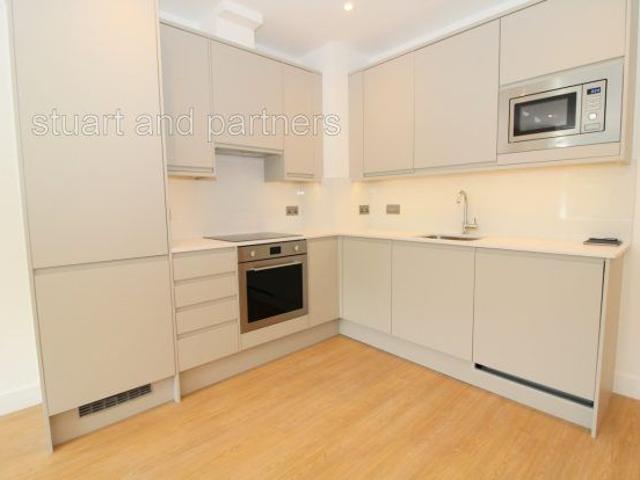 Perrymount Road, Haywards Heath RH16, 1 bed property to rent, £1,100 pcm | PrimeLocation